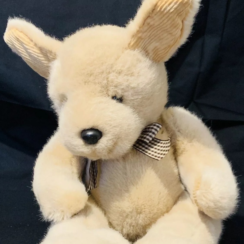 Russ Berrie Pooches Tan Dog Plush Stuffed Animal Retired Sitting Bow Tie 17"